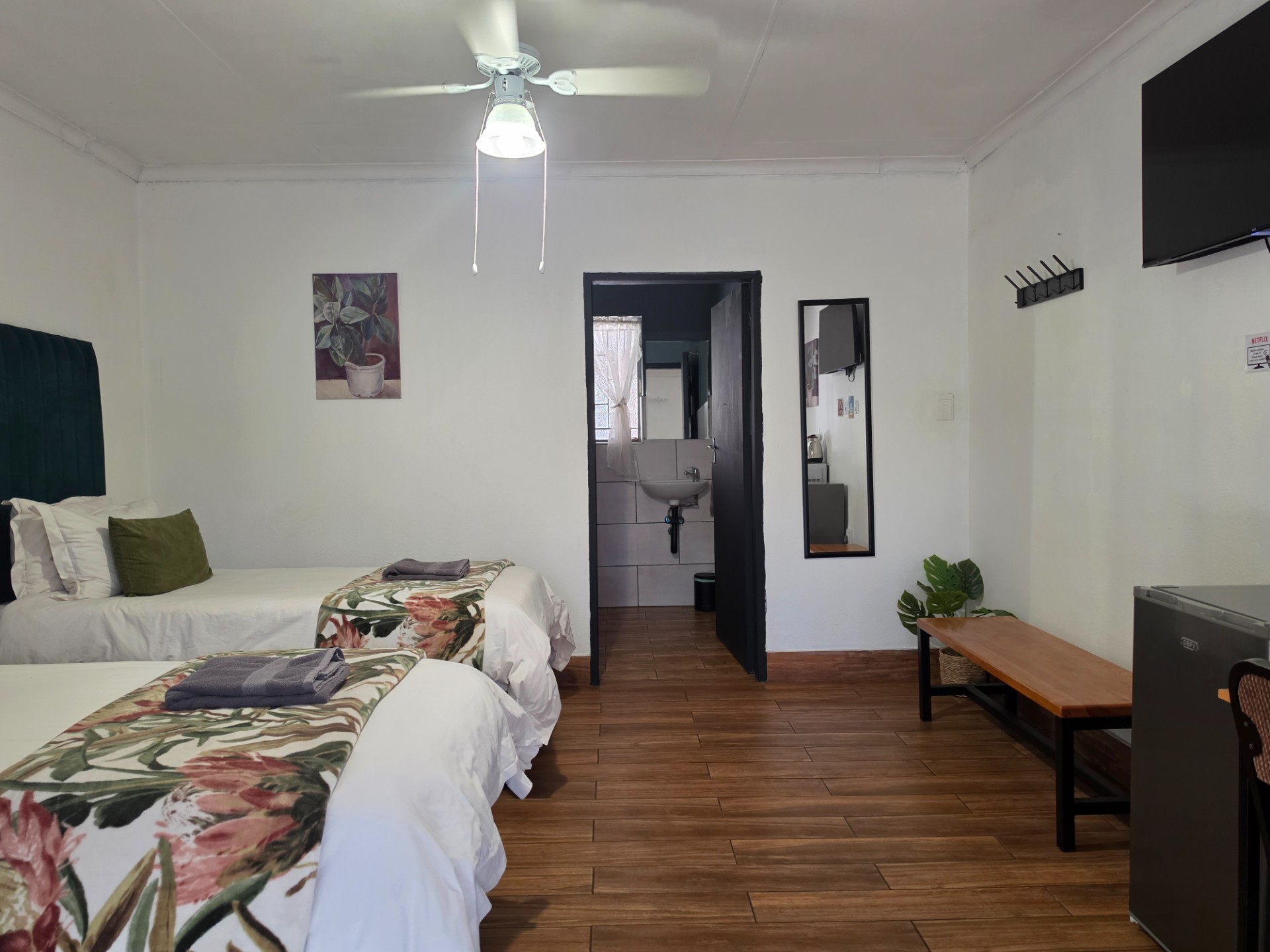 Guest House for sale in Aerorand, Middelburg, 380 m²