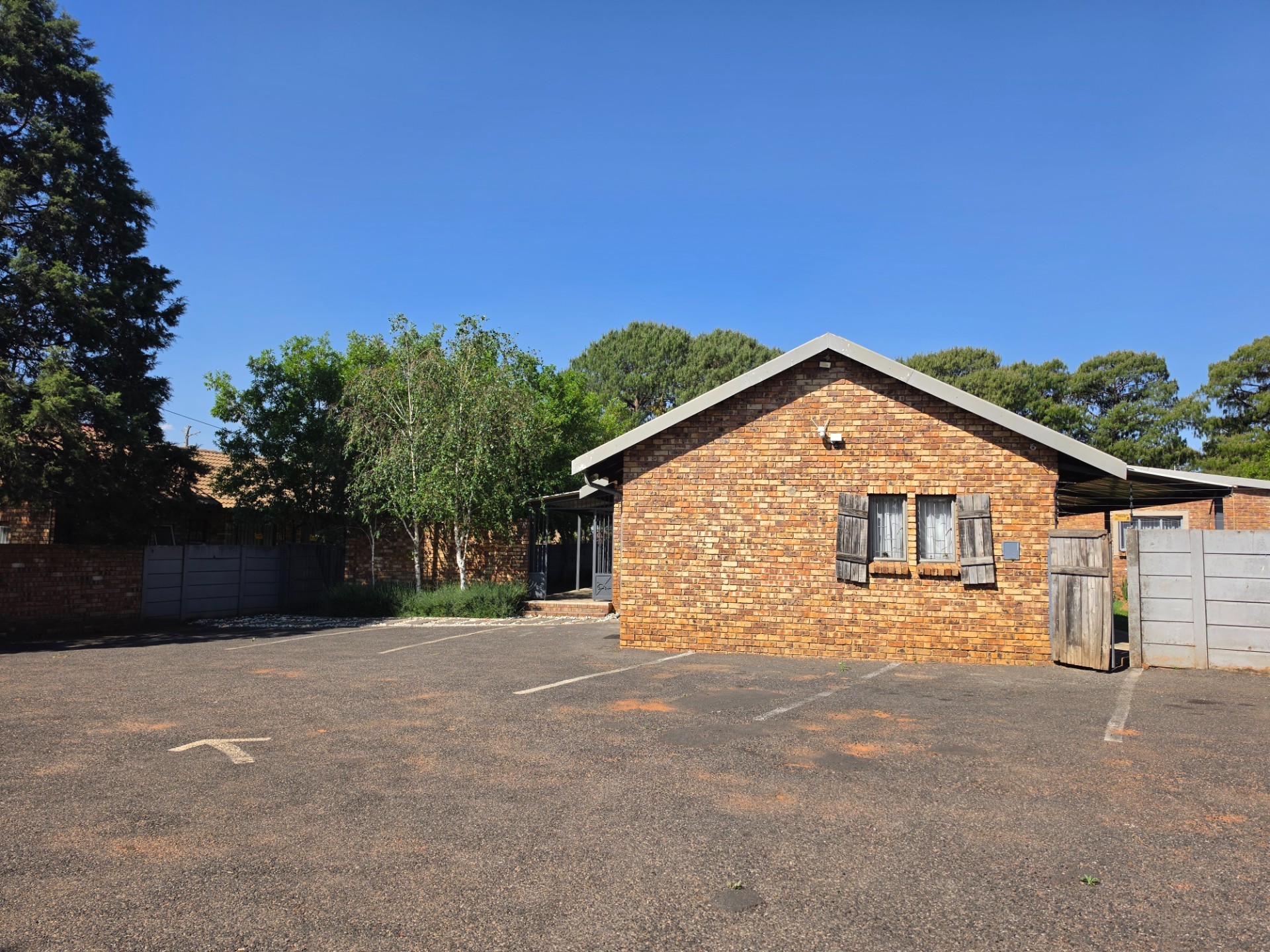 Guest House for sale in Aerorand, Middelburg, 380 m²