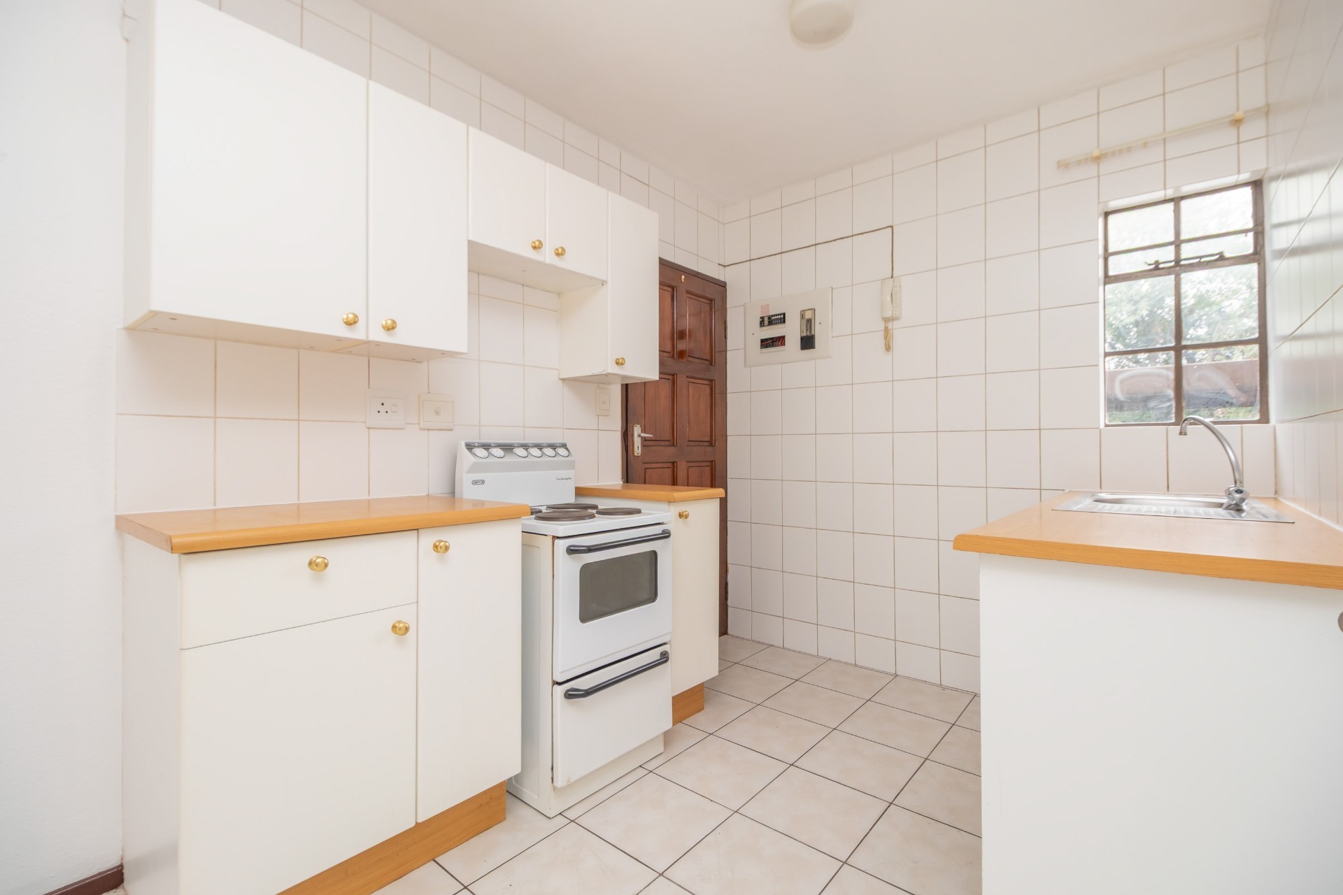 Apartment for sale in Lindhaven, Roodepoort
