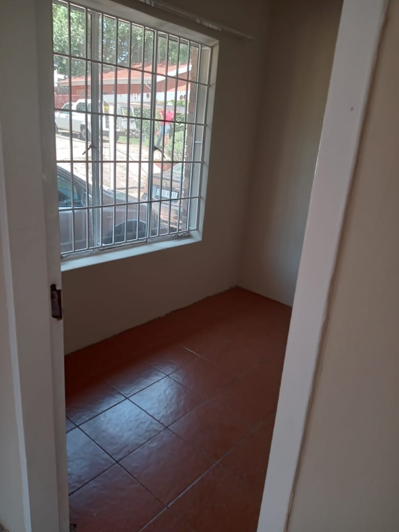 Cottage for rent in Observatory, Johannesburg