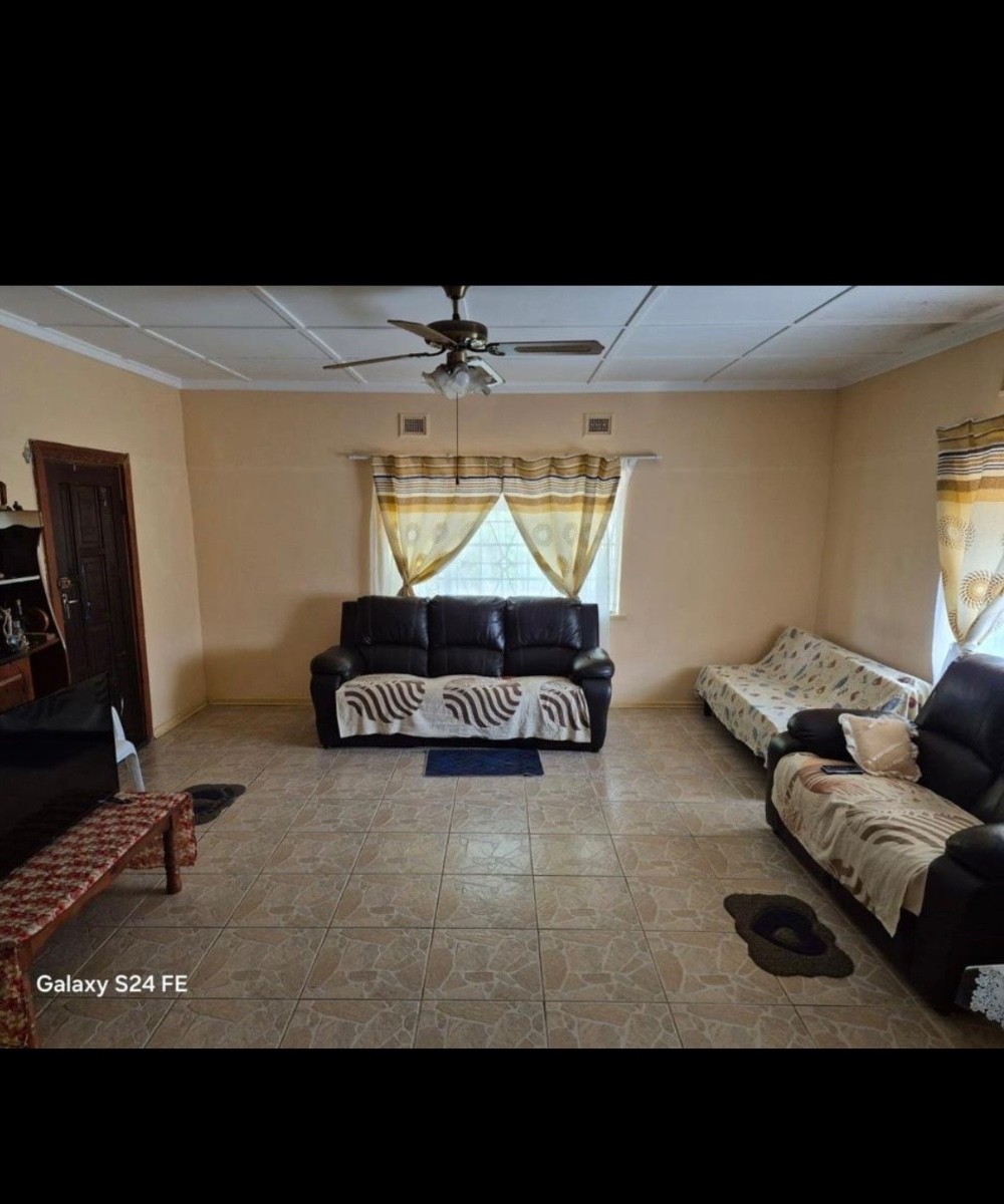 House for sale in Glencoe, KwaZulu Natal