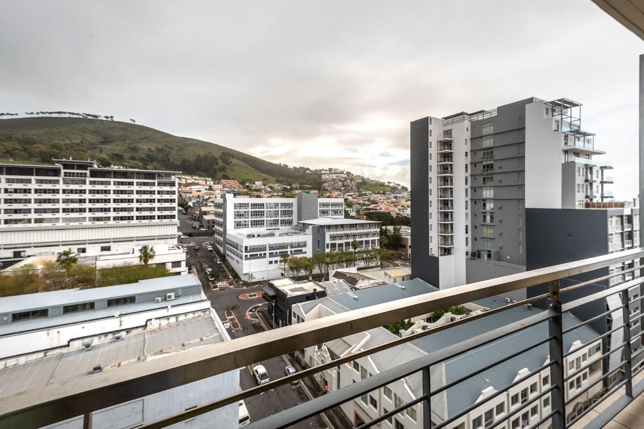 Apartment for sale in Cape Town City Centre, Cape Town, 66 m²