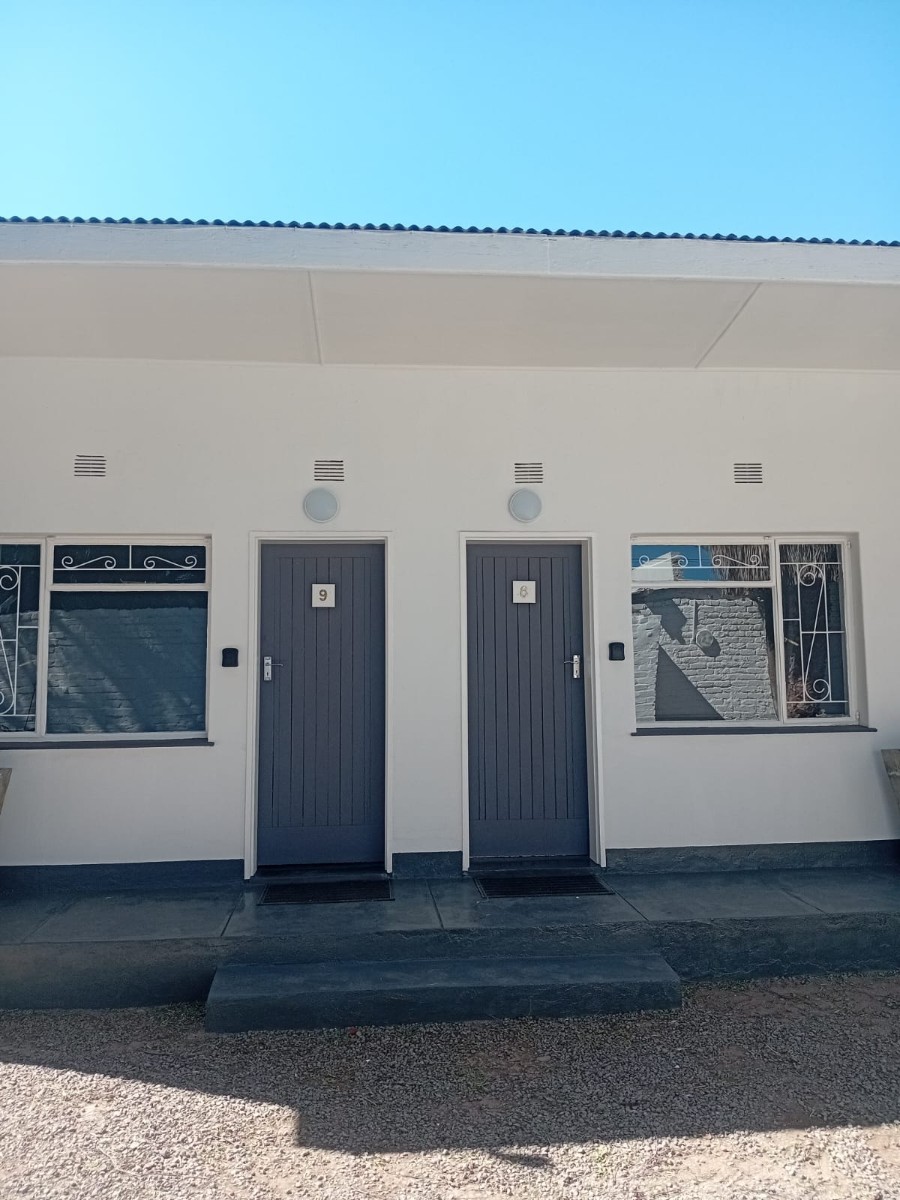 Guest House for sale in Middedorp, Beaufort West, 8 Danie Theron, Middedorp, Beaufort West, Western Cape, 771 m²