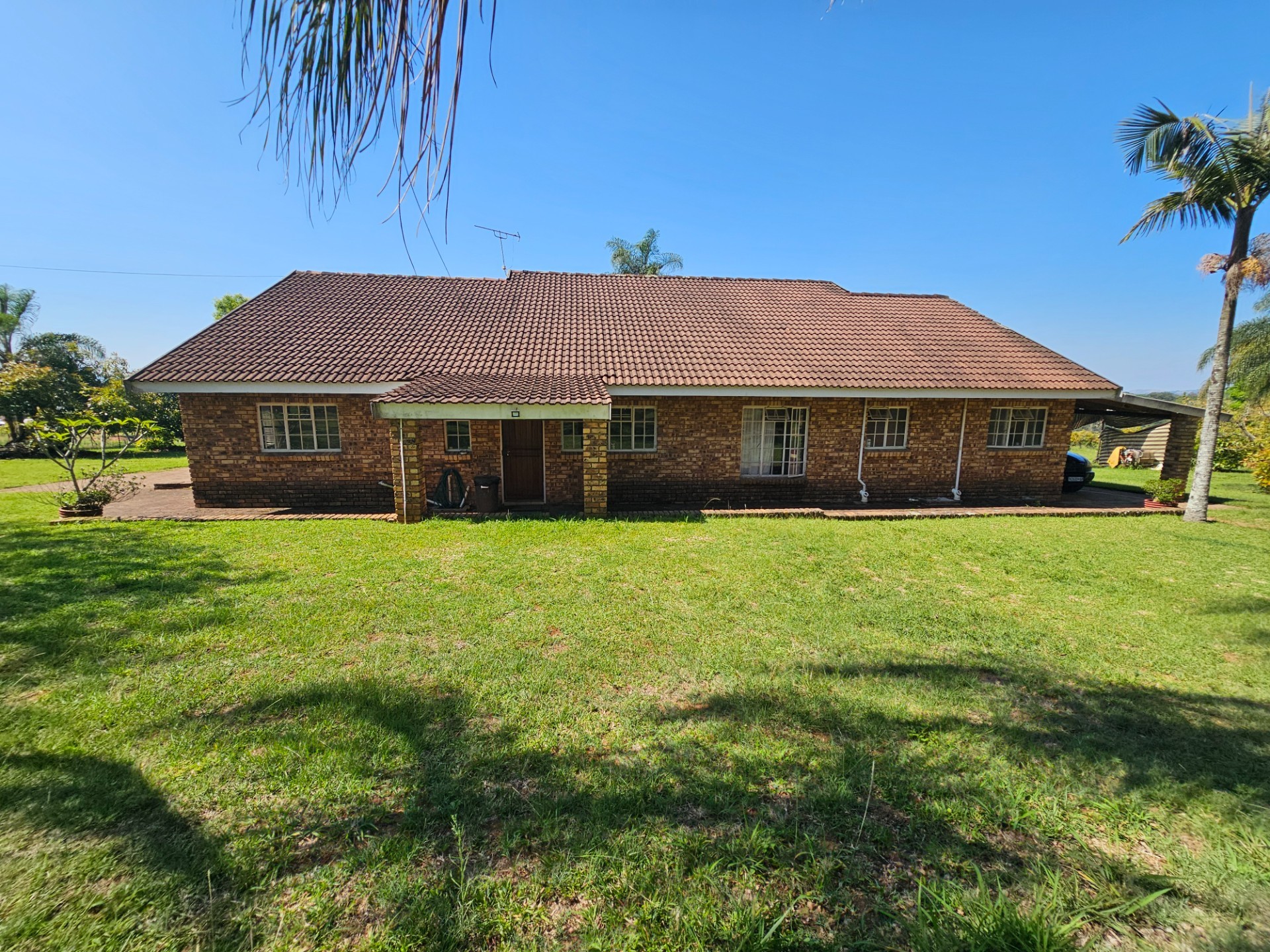 House for sale in White River Estates, White River, 11272 m²