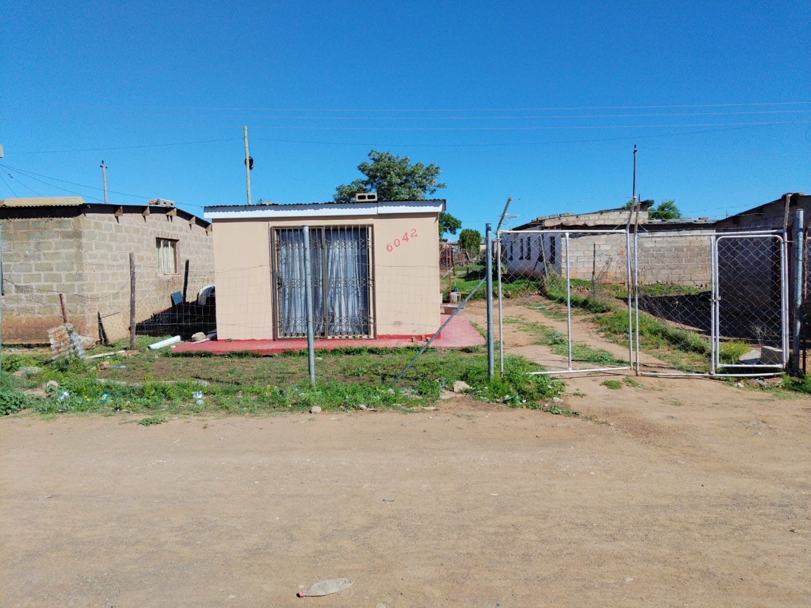 House for sale in Nomzamo, Mlungisi, Queenstown, 6042 Suntu Pika Street, Nomzamo, Mlungisi, Queenstown, Eastern Cape, 250 m²