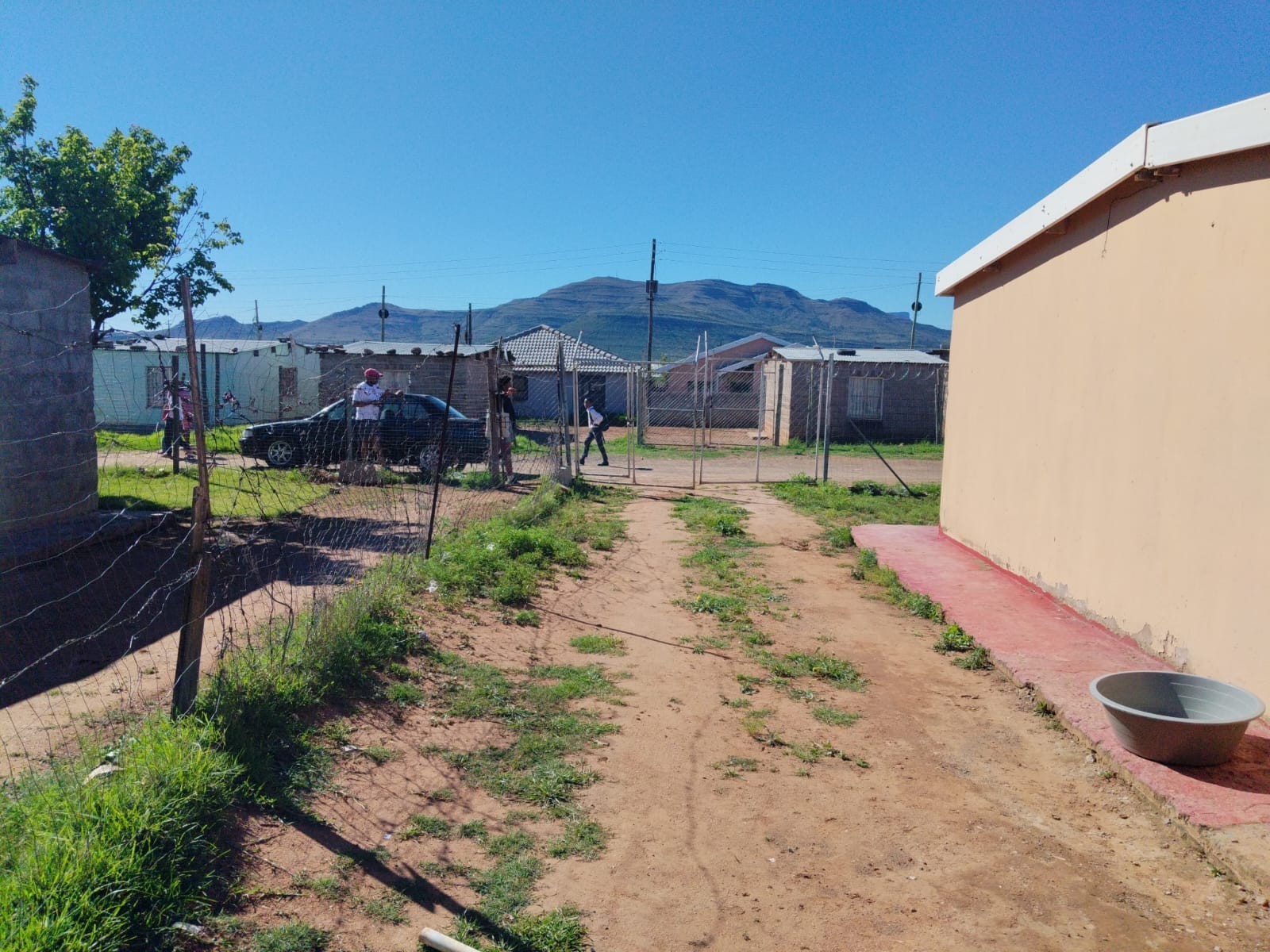 House for sale in Nomzamo, Mlungisi, Queenstown, 6042 Suntu Pika Street, Nomzamo, Mlungisi, Queenstown, Eastern Cape, 250 m²