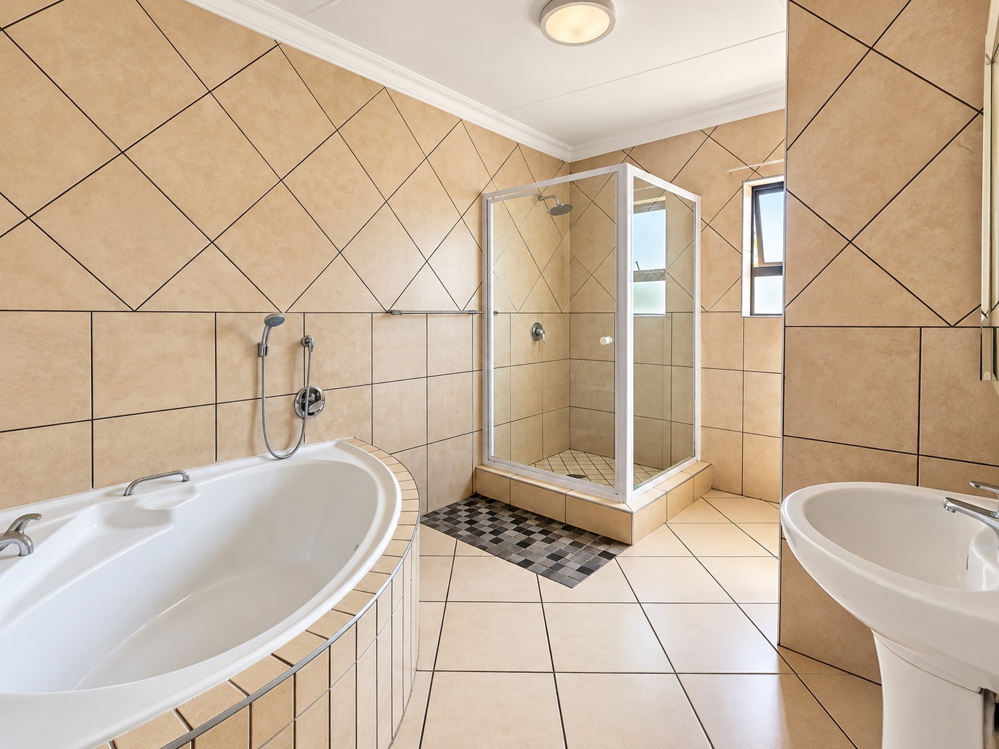 Townhouse for sale in Valley View Estate, Centurion, 266 m²