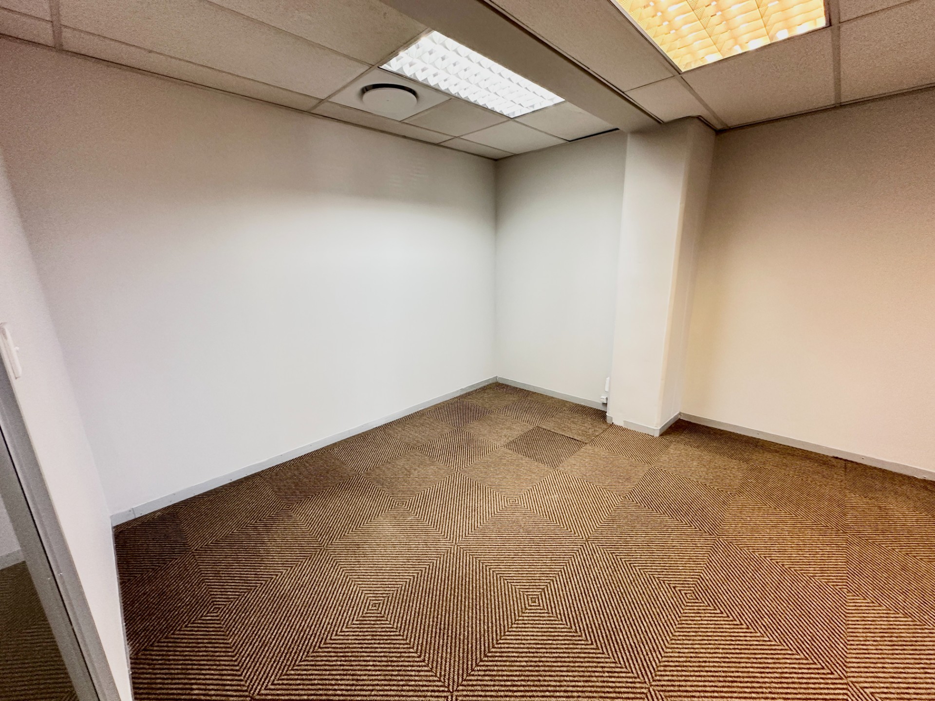 Commercial Property for rent in Menlo Park, Pretoria, 63 m²