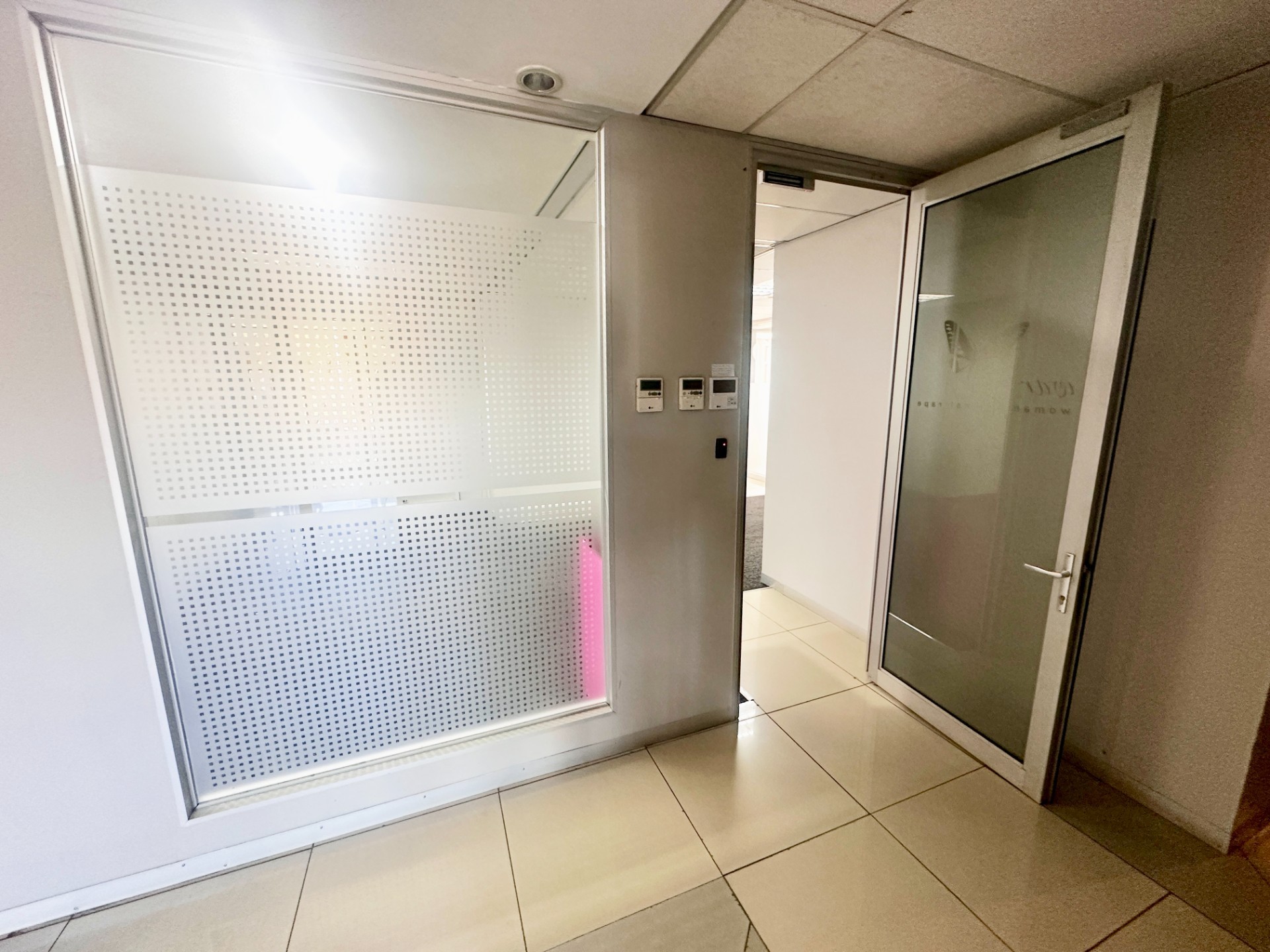 Commercial Property for rent in Menlo Park, Pretoria, 73 m²