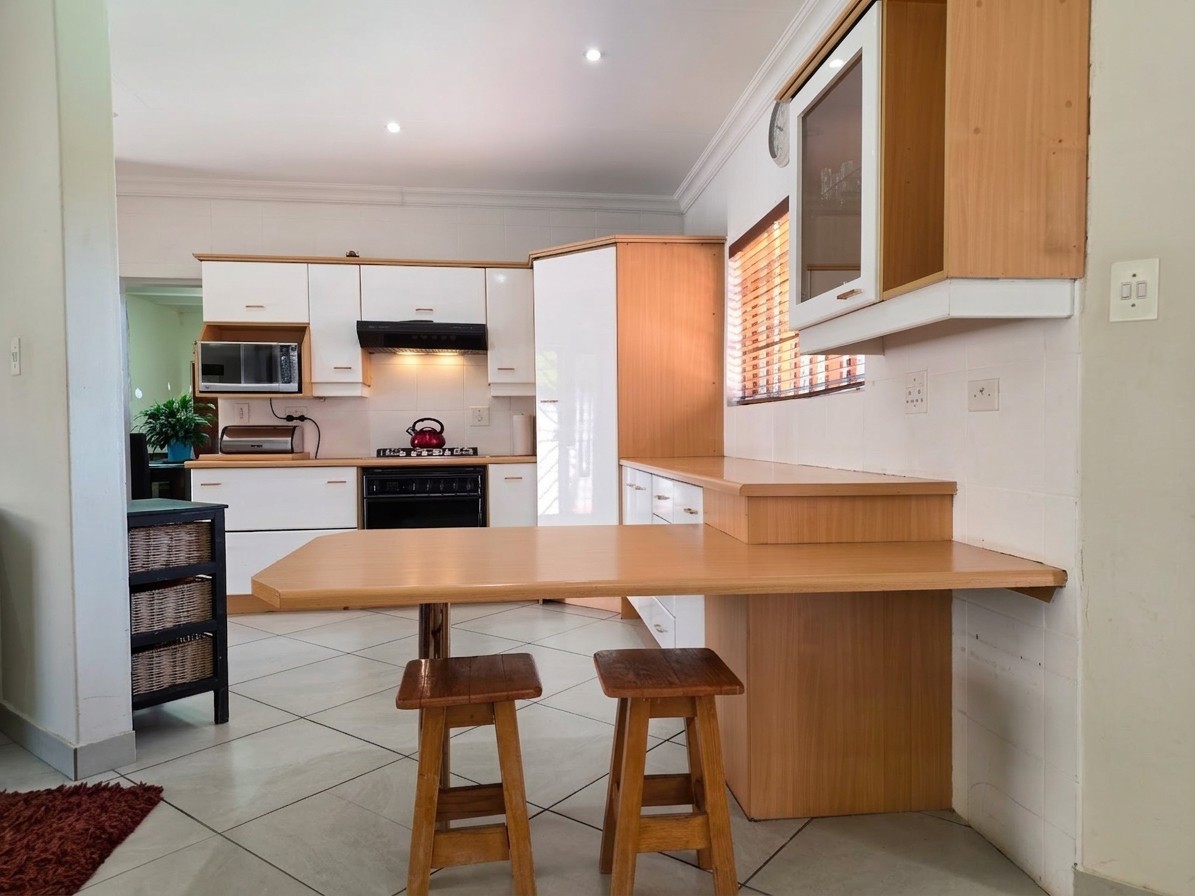 House for sale in Glen Marais, Kempton Park, 326 m²