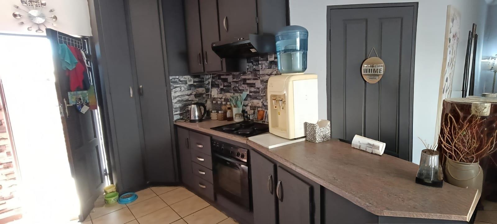 House for sale in Beaconsfield, Kimberley, 188 m²