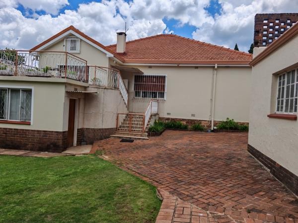 House for sale in Observatory, Johannesburg, 2300 m²