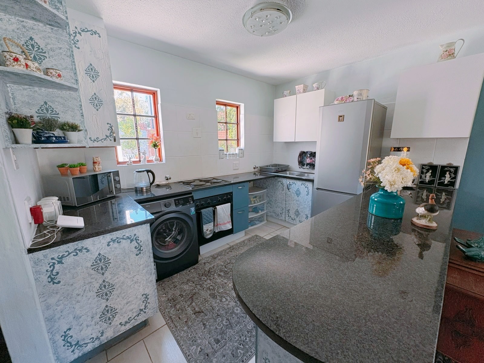 Townhouse for sale in Equestria, Pretoria, 143 m²