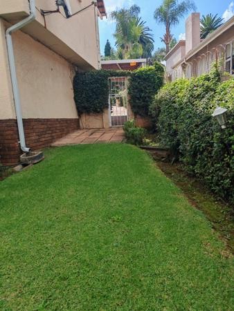 House for sale in De Wetshof, Johannesburg, 377 m²