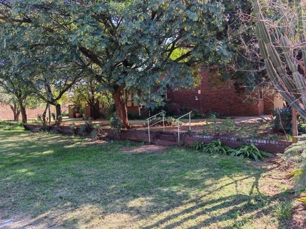Commercial Property for sale in Elsburg, Germiston, 4008 m²
