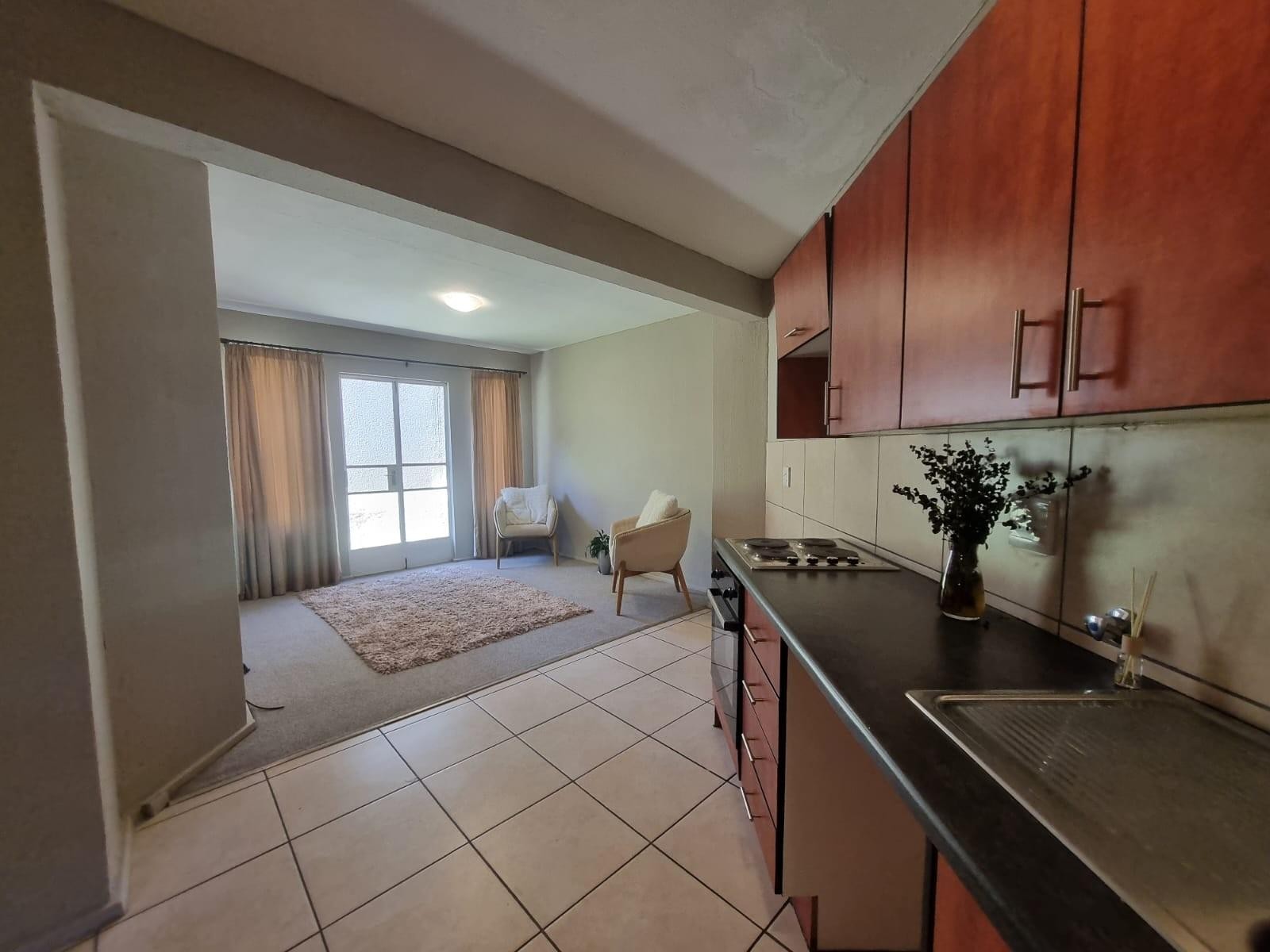 Apartment for rent in Radiokop, Roodepoort, 59 m²