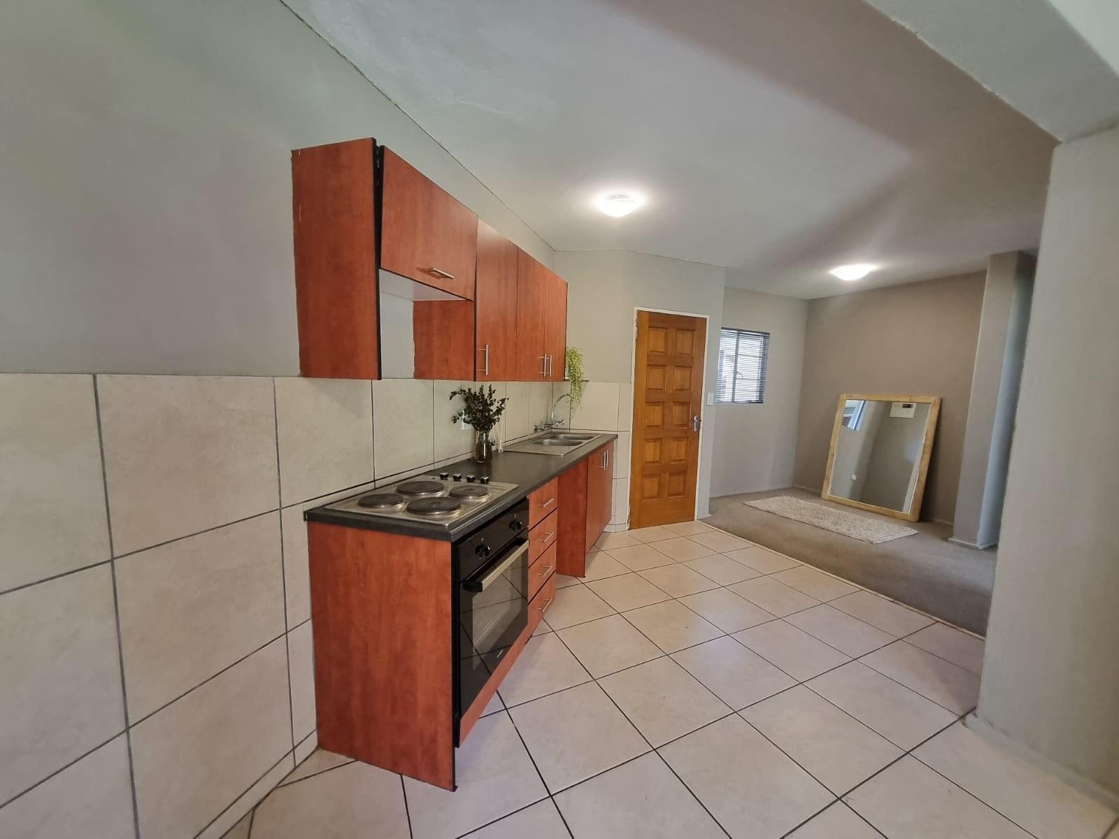 Apartment for rent in Radiokop, Roodepoort, 59 m²