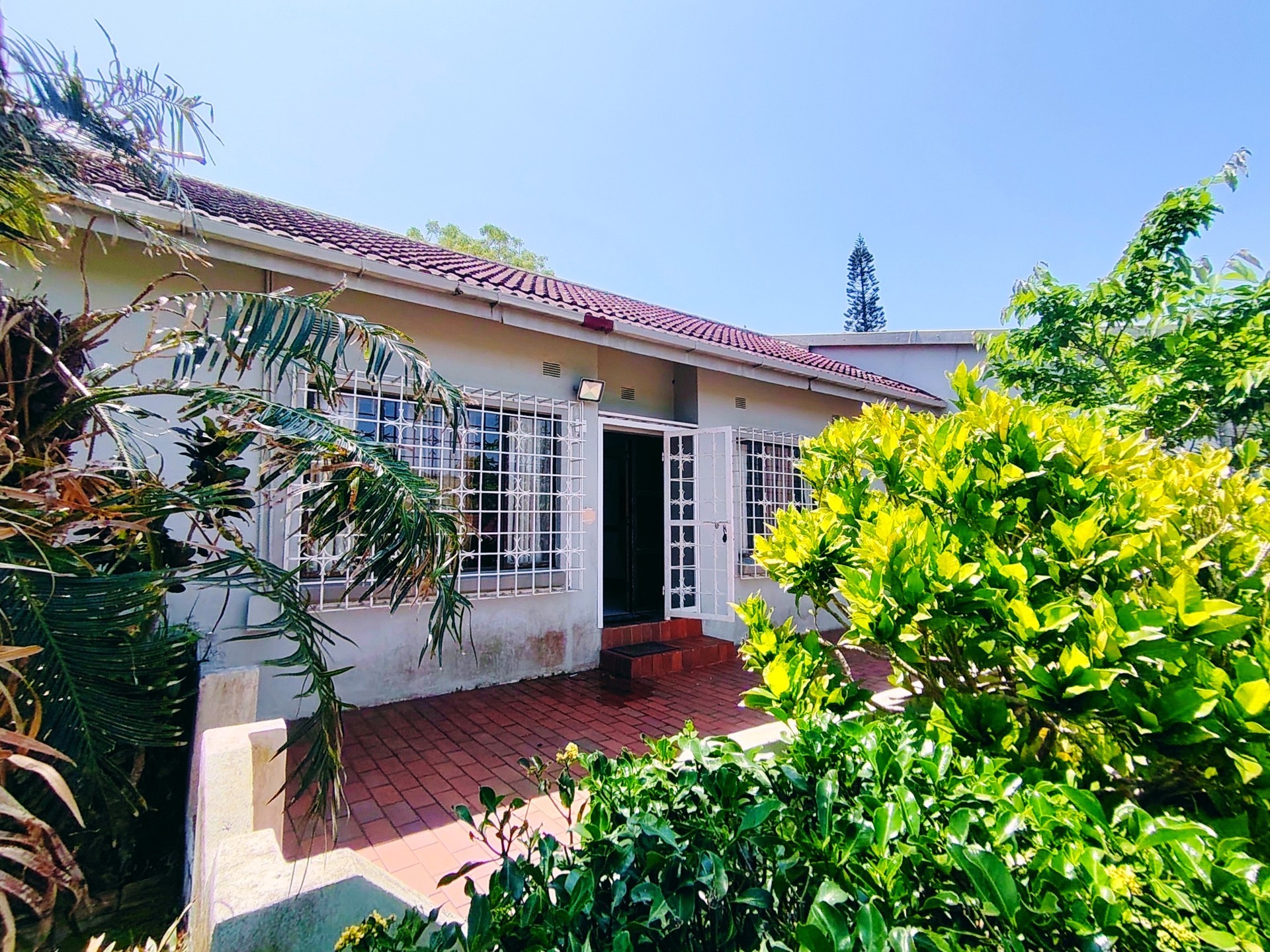 Townhouse for sale in Uvongo Beach, Margate, KwaZulu Natal, 137 m²