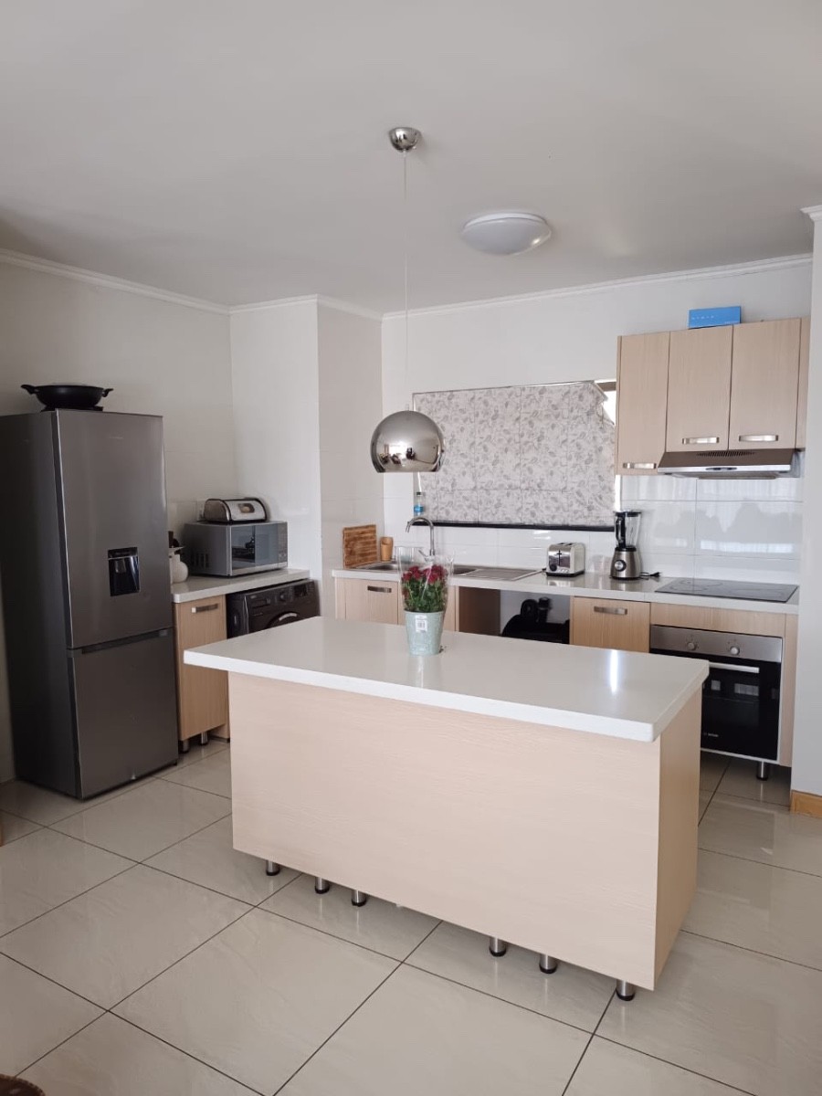 Apartment for rent in Carlswald Estate, Midrand, 100 m²