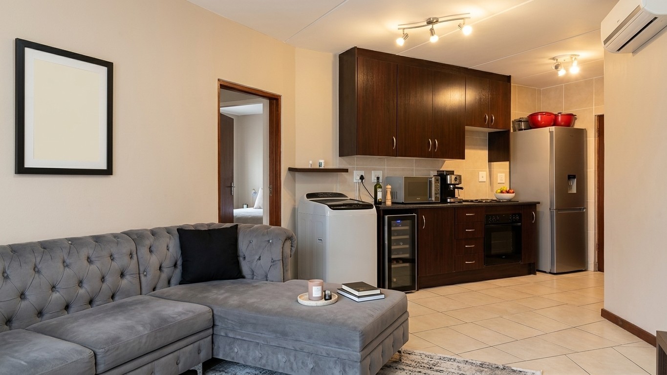 Studio Apartment For Sale in Aeroton, Johannesburg