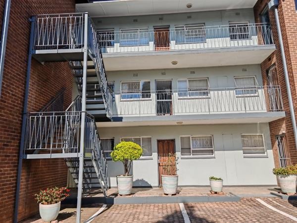 Apartment for sale in Linden, Randburg, 70 m²