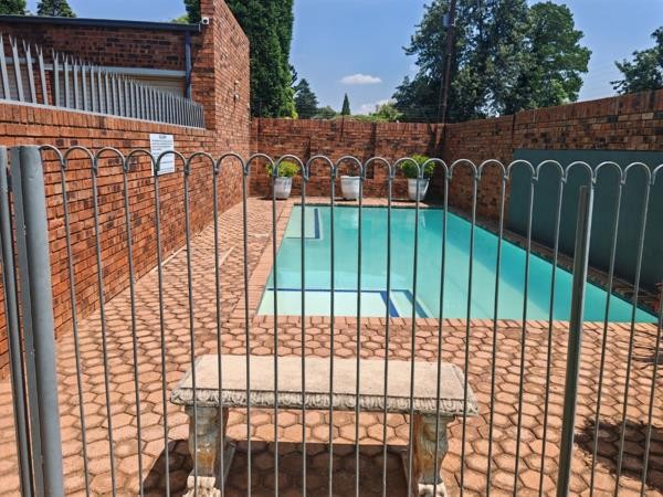 Apartment for sale in Linden, Randburg, 70 m²