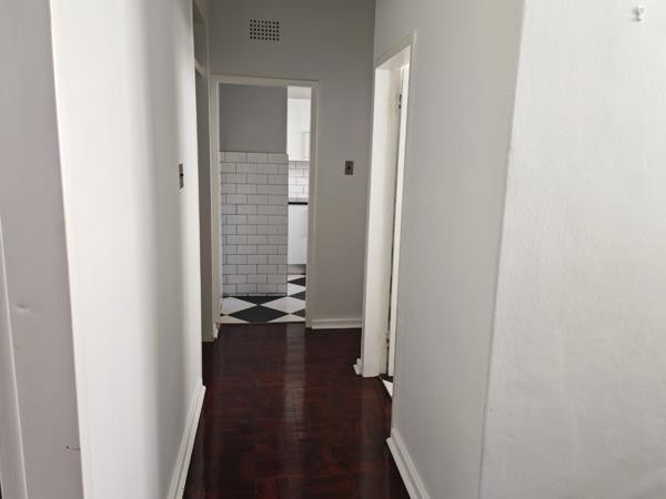 Apartment for sale in Rosebank, Johannesburg, 85 m²