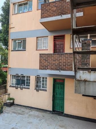 Complex for sale in Cyrildene, Johannesburg, 988 m²
