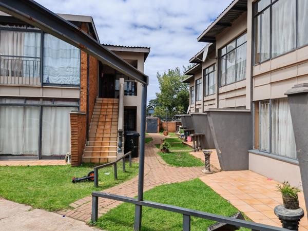 Complex for sale in Kempton Park Central, Kempton Park, 1226 m²