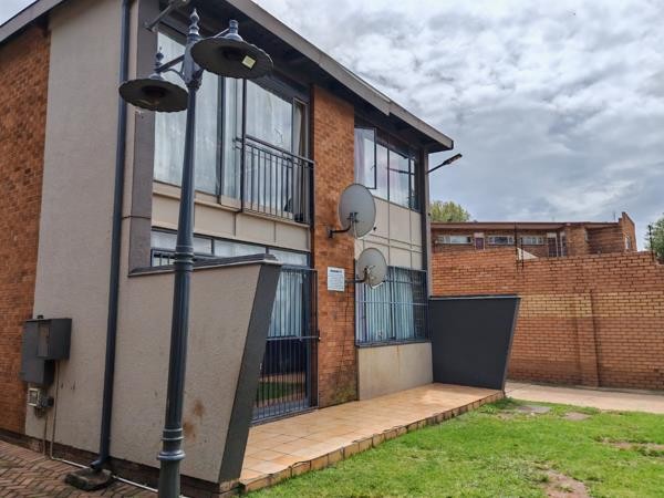 Complex for sale in Kempton Park Central, Kempton Park, 1226 m²