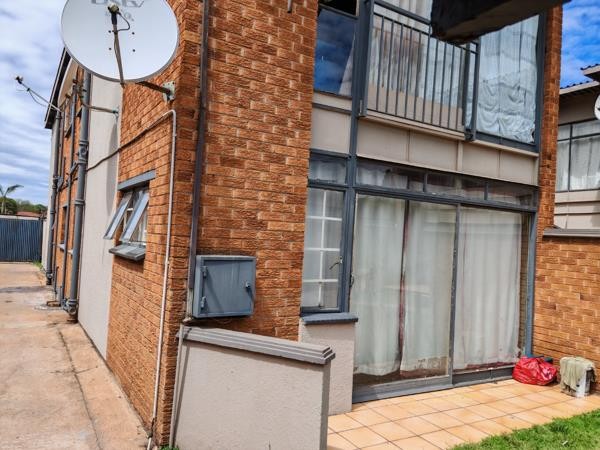Complex for sale in Kempton Park Central, Kempton Park, 1226 m²