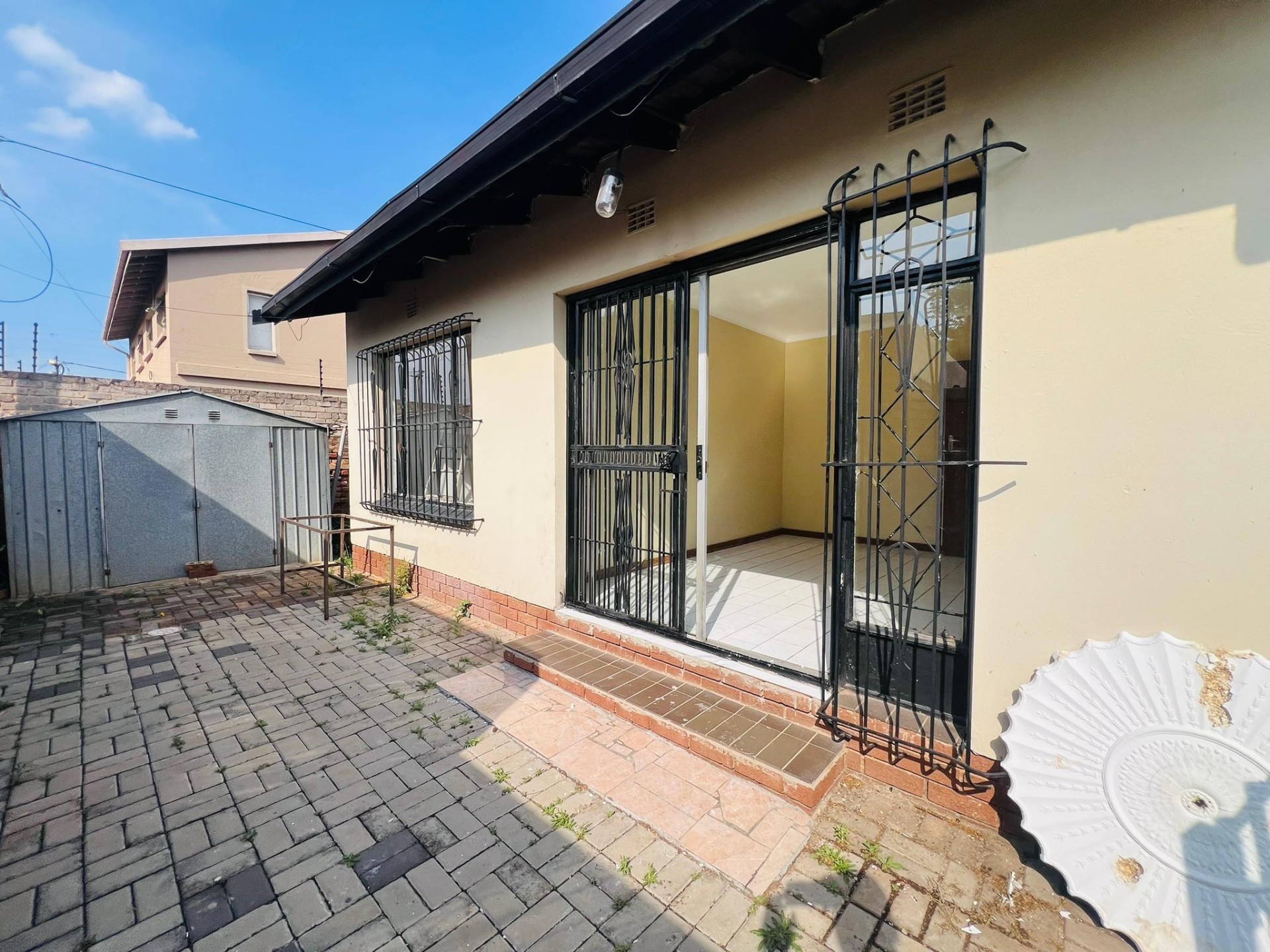 House for rent in Bosmont, Johannesburg, 80 m²