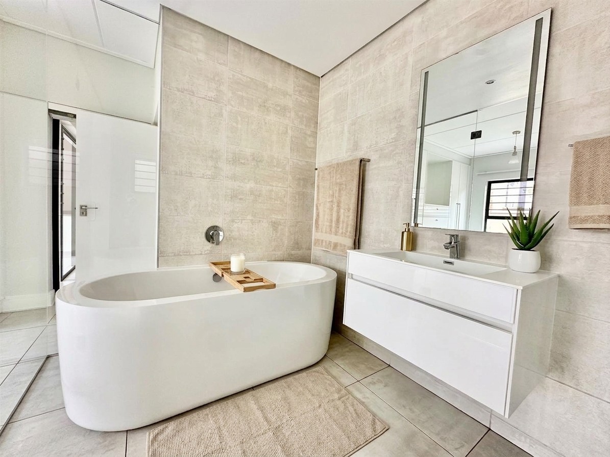 Apartment for sale in The Polofields, Waterfall, Midrand, 999 RRR, Polofields Lifestyle Estate, 1 Polofields Drive, The Polofields, Waterfall, Midrand, Gauteng, 115 m²