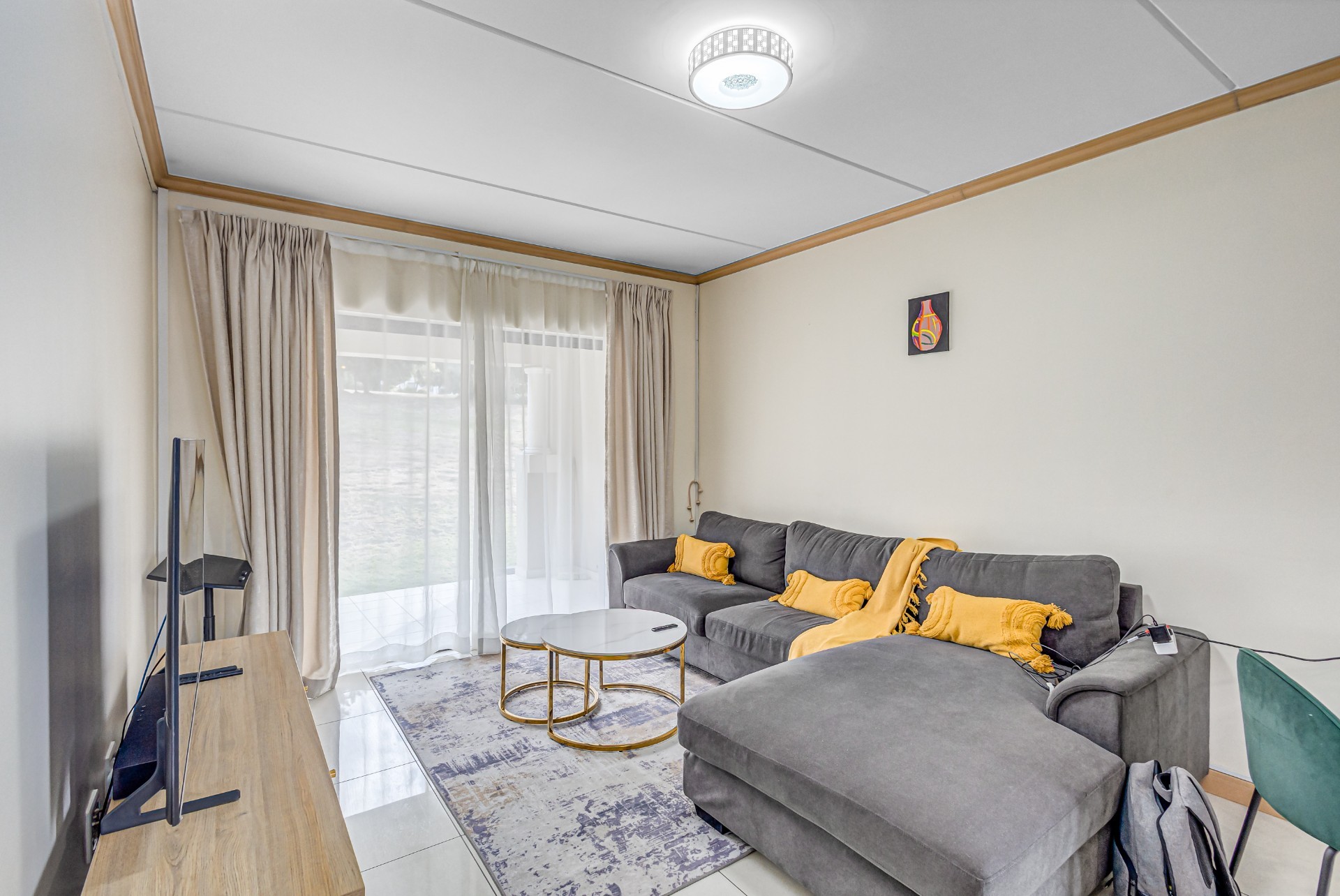 Apartment for sale in Fourways, Sandton, 77 m²