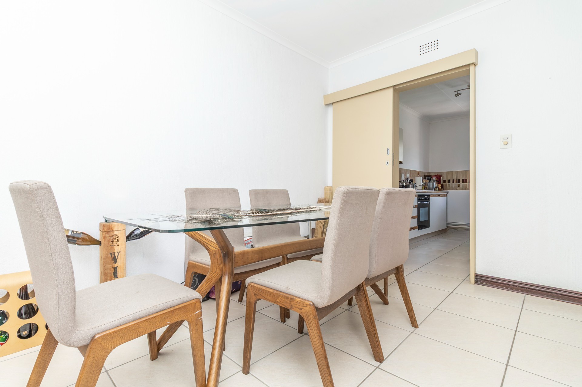 Apartment for sale in Woodmead, Sandton, 83 m²