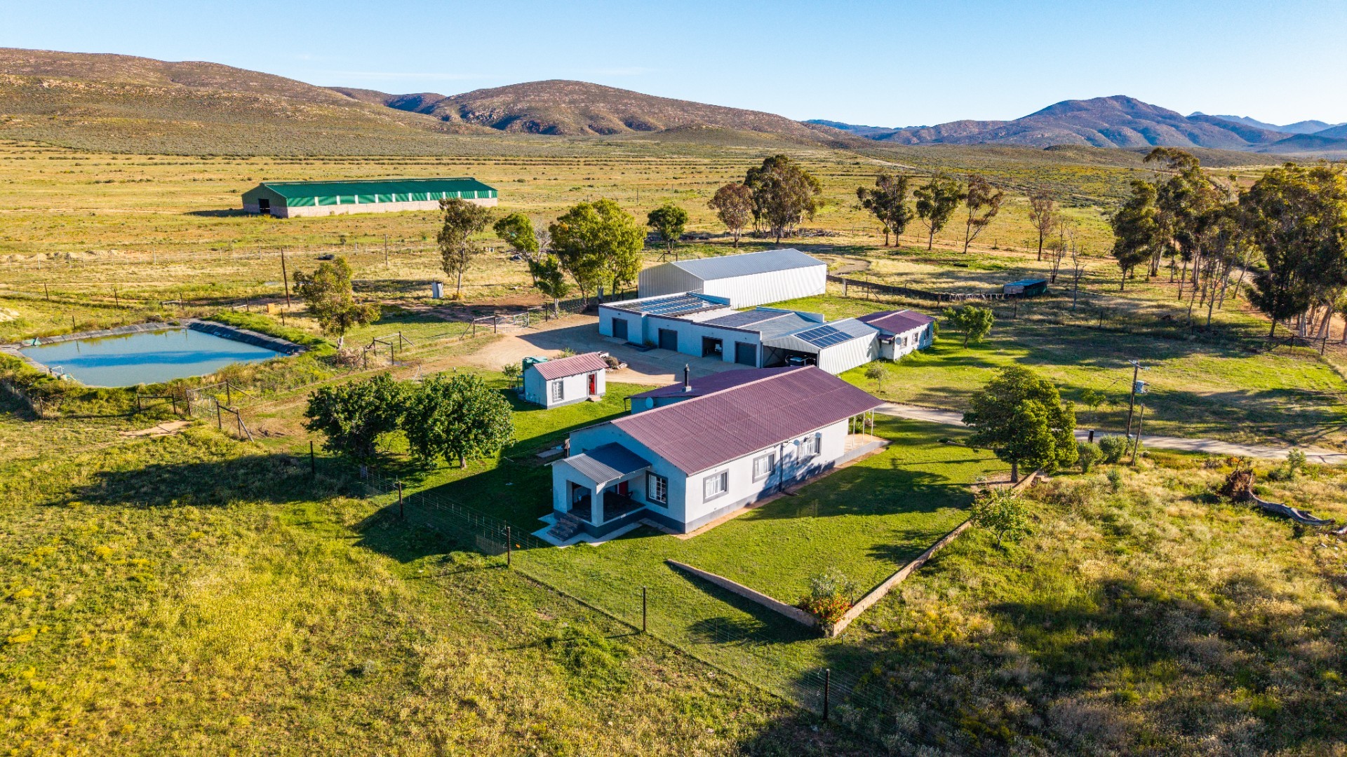 Farm for sale in Uniondale, 12500000 m²