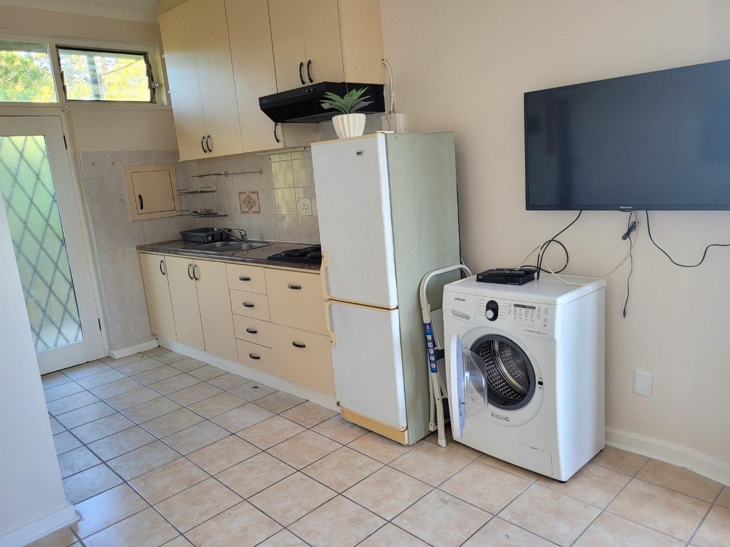 Apartment for rent in Westhill, Knysna, 36 m²
