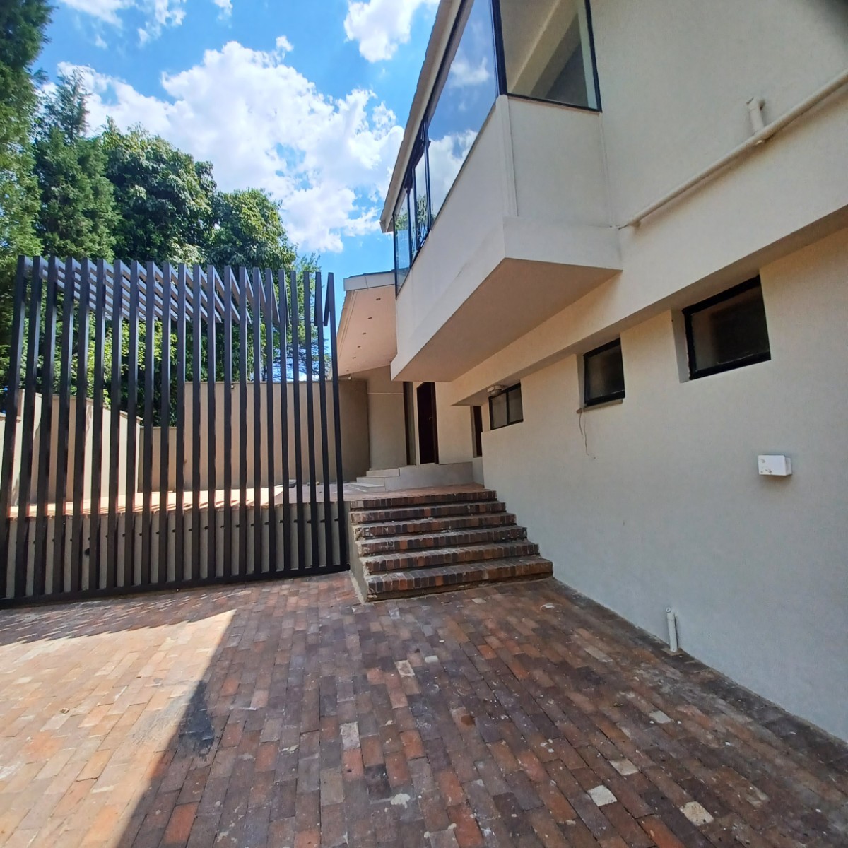 House for rent in Houghton Estate, Johannesburg, 285 m²