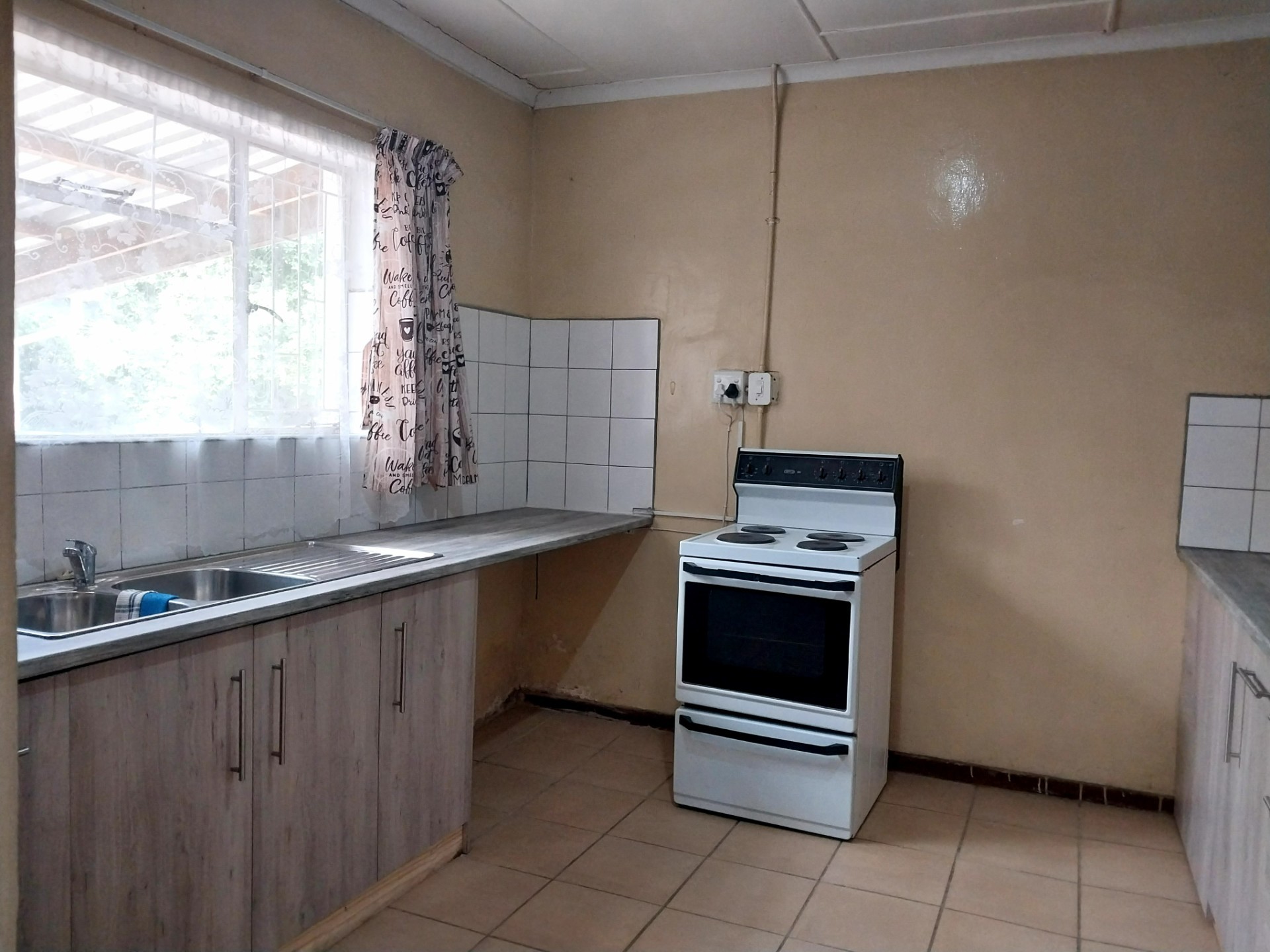 House for rent in Heidelberg, 2 Newton Street, Heidelberg, Western Cape, 180 m²