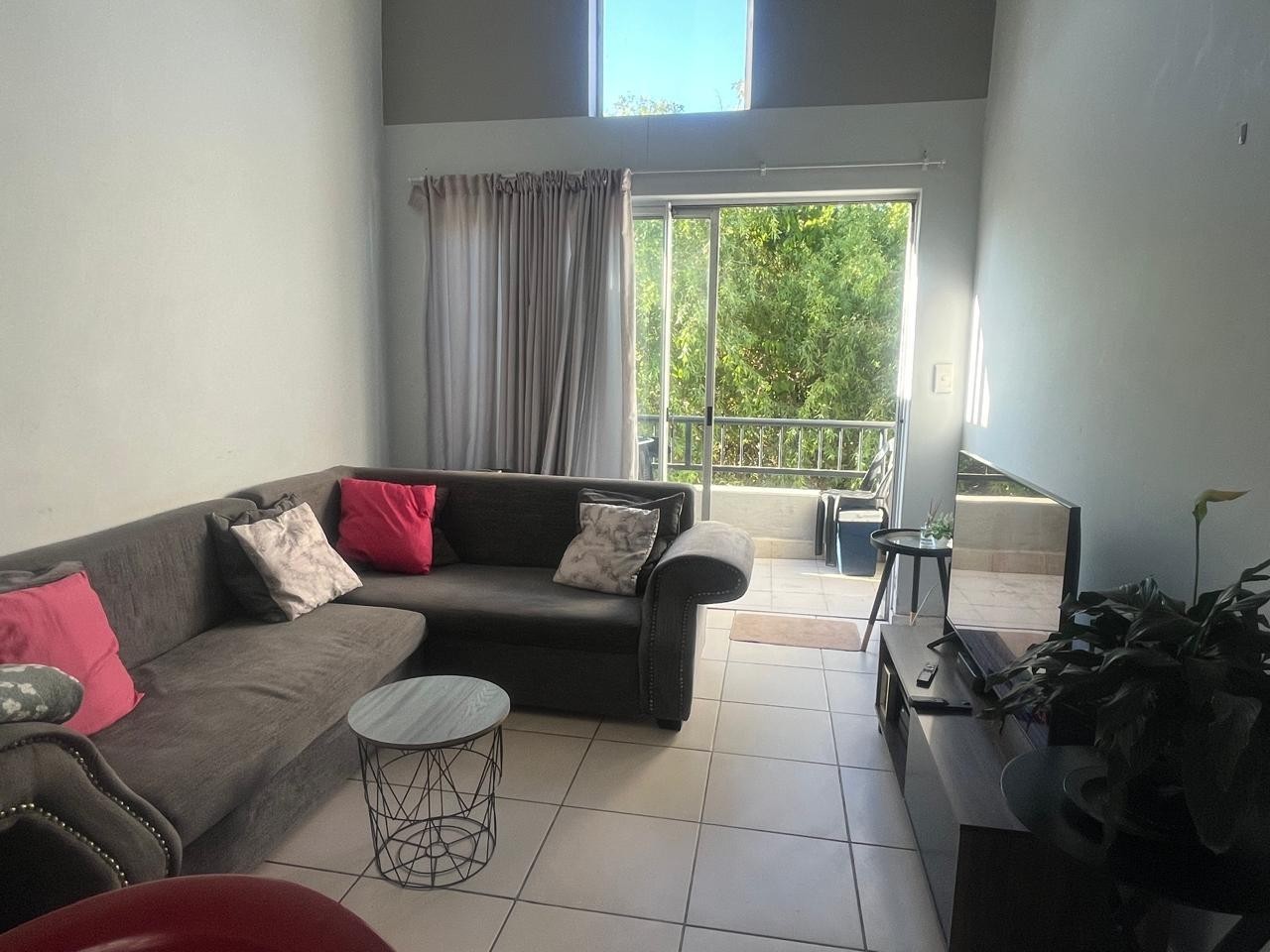 Apartment for sale in Wellington Central, Wellington, 100 Piano Factory (1st floor), Piano Factory, 47 Bain Street, Wellington Central, Wellington, Western Cape, 49 m²