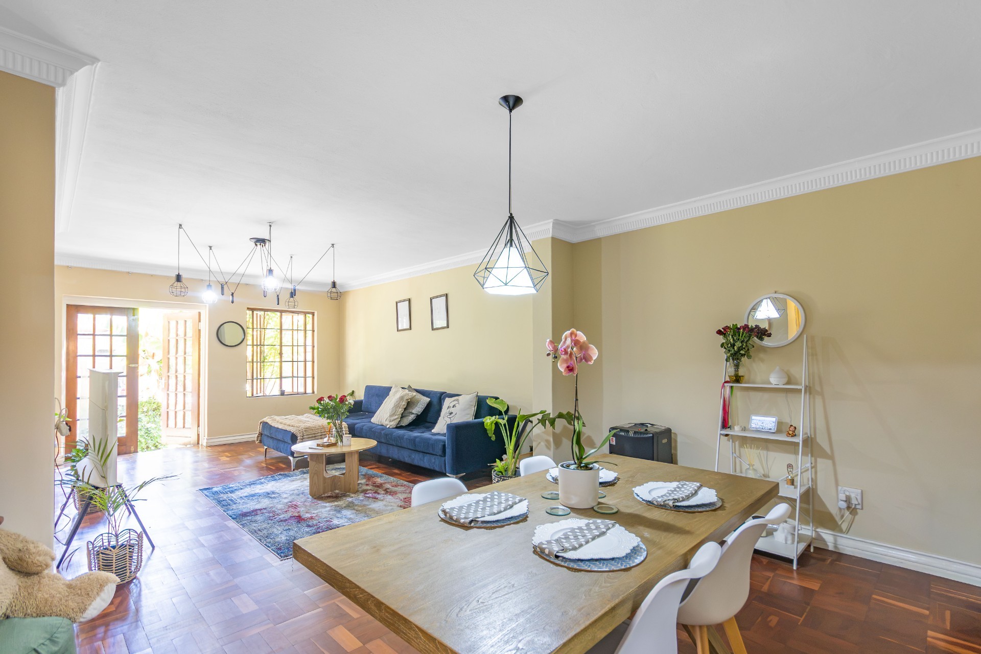 Apartment for sale in Atholl, Sandton, 97 m²