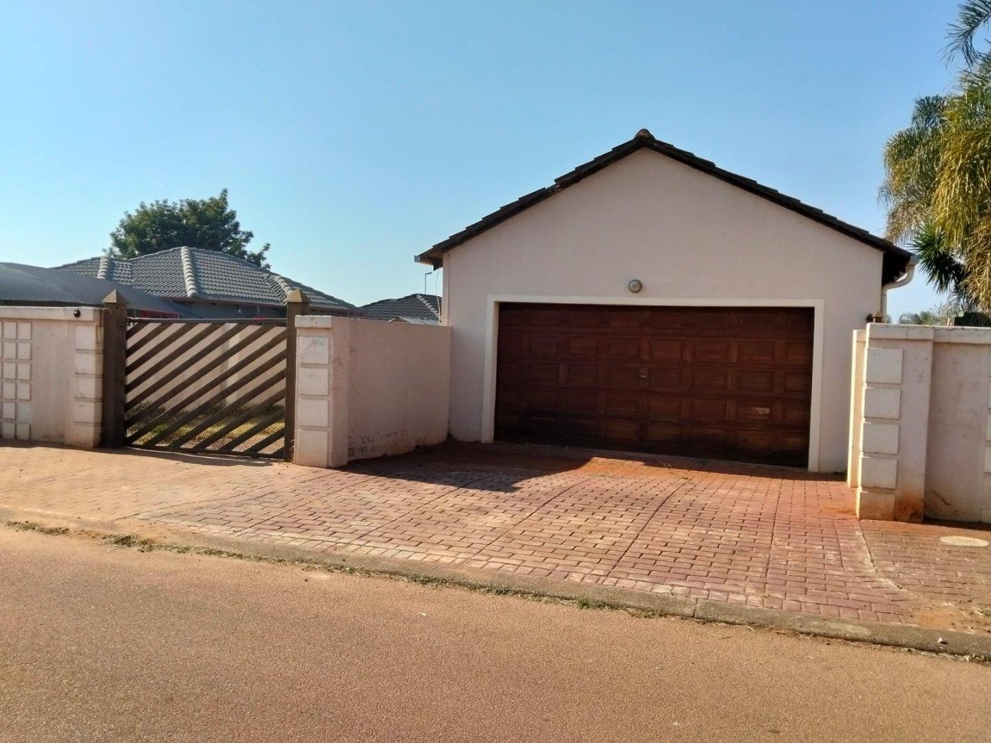 House for sale in The Orchards, Akasia, 72 m²