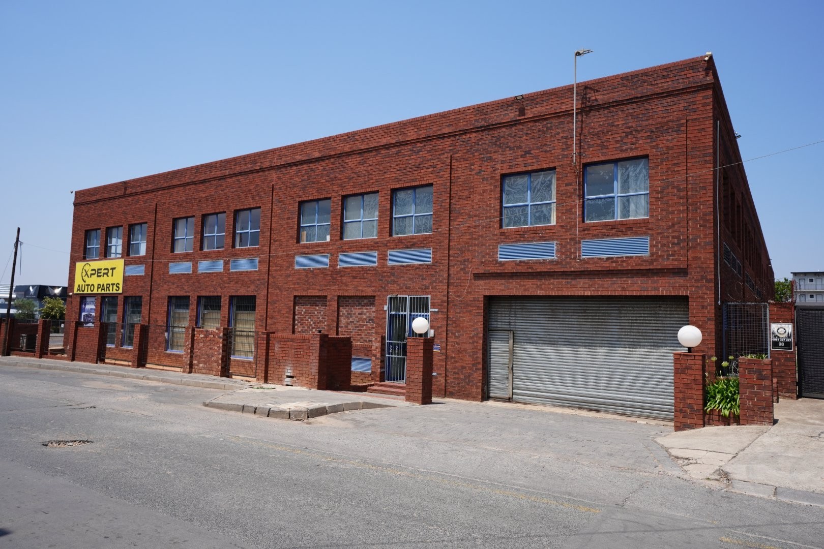 Commercial Property for rent in Bramley, Johannesburg, 434 m²