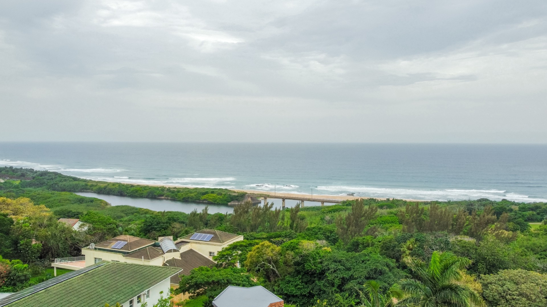 House for sale in Umtentweni, Port Shepstone, KwaZulu Natal, 4 Robin Lane, Umtentweni, Port Shepstone, KwaZulu Natal, 2001 m²