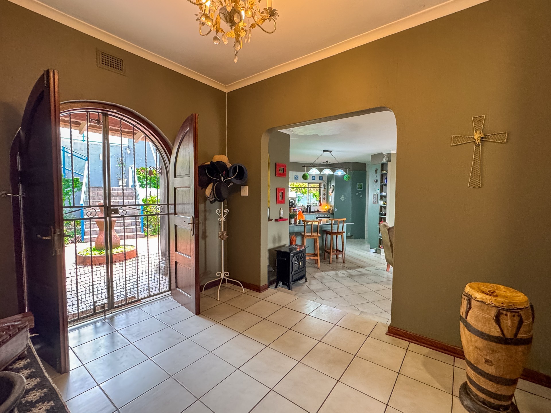 House for sale in Umtentweni, Port Shepstone, KwaZulu Natal, 4 Robin Lane, Umtentweni, Port Shepstone, KwaZulu Natal, 2001 m²