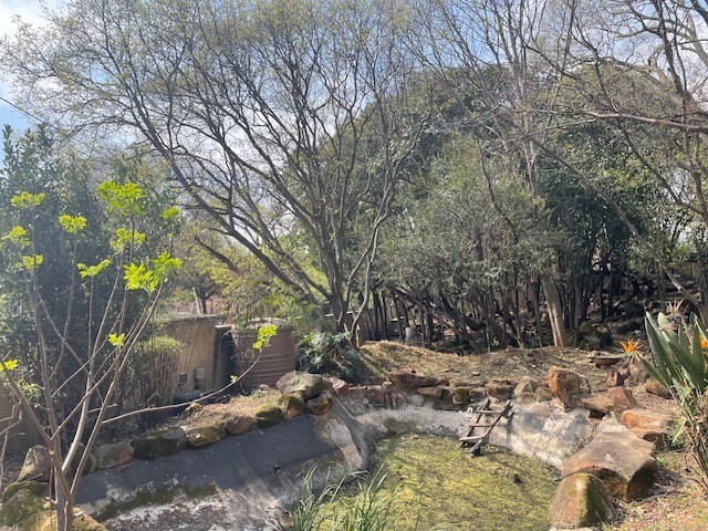 Development for sale in Rivonia, Sandton, 673 m²