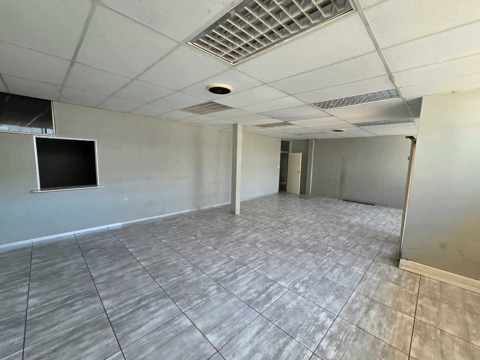 Office for rent in Middelburg Central, Middelburg, 281 m²