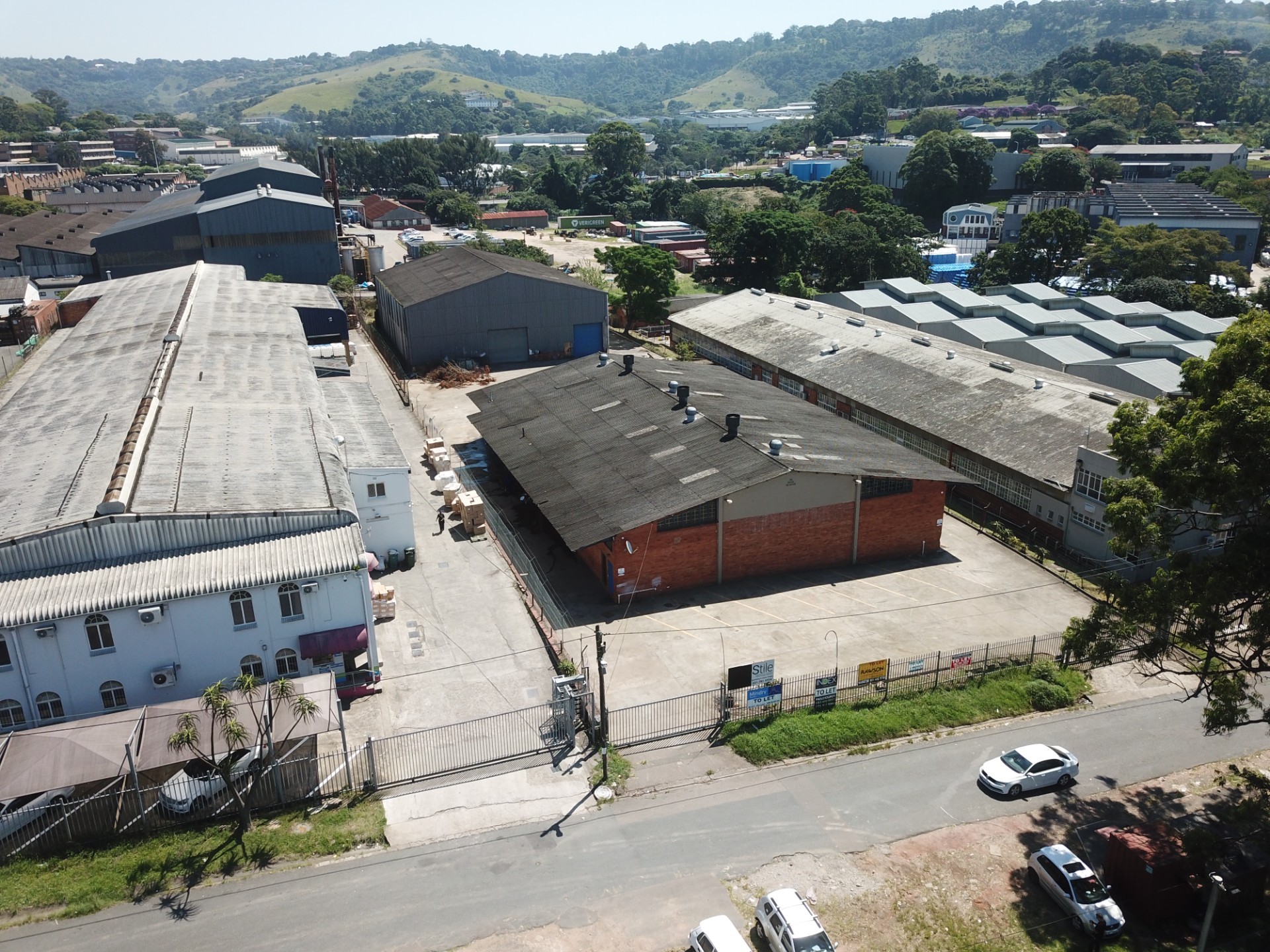 Industrial Property for rent in Pinetown North Industria, Pinetown, KwaZulu Natal, 2140 m²
