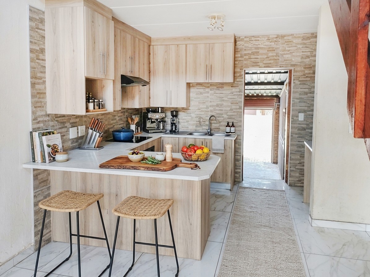 Complex for sale in Honeypark, Roodepoort, 87 m²