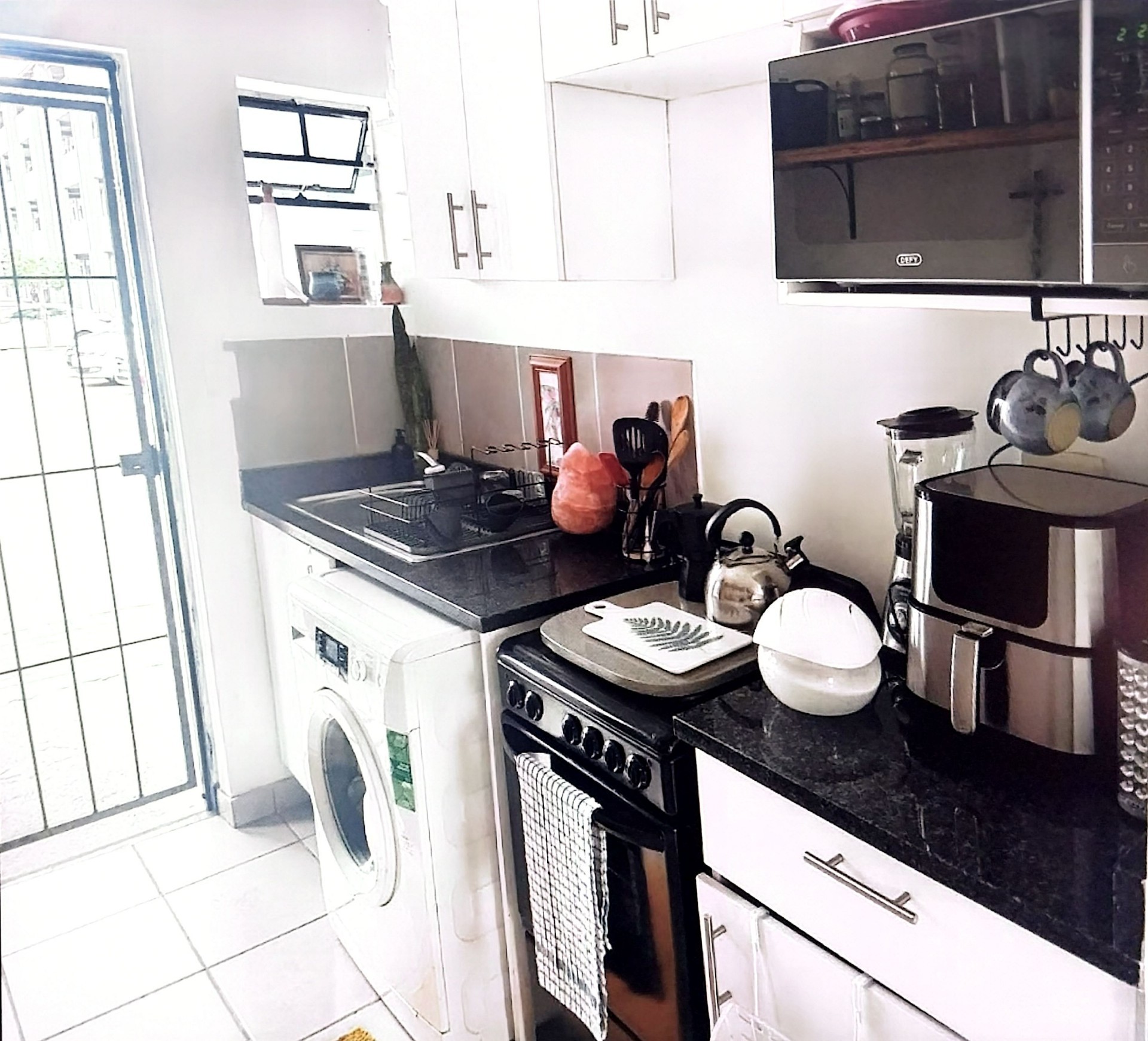 Apartment for rent in Belhar, Cape Town, 260 E (1st floor), Belhar Views, 9 Education Street, Belhar, Cape Town, Western Cape, 39 m²